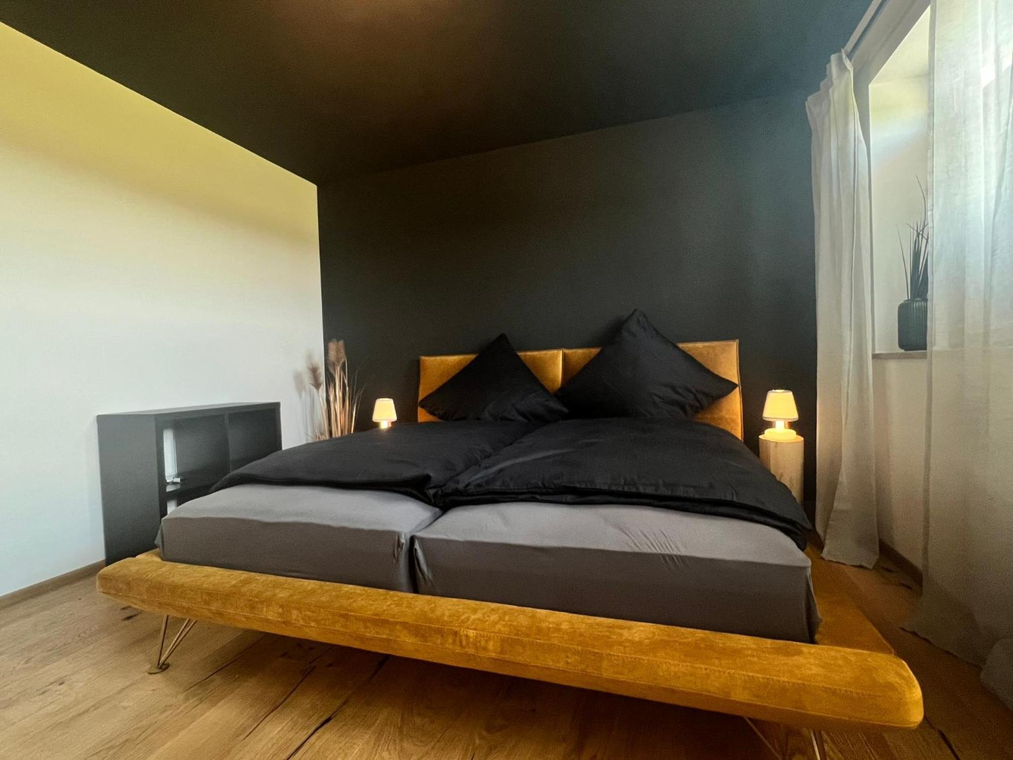 Stay Nice Apartments Dorfen Naehe Muenchen Jacuzzi Grillkota 75 Zoll Tv Екстериор снимка