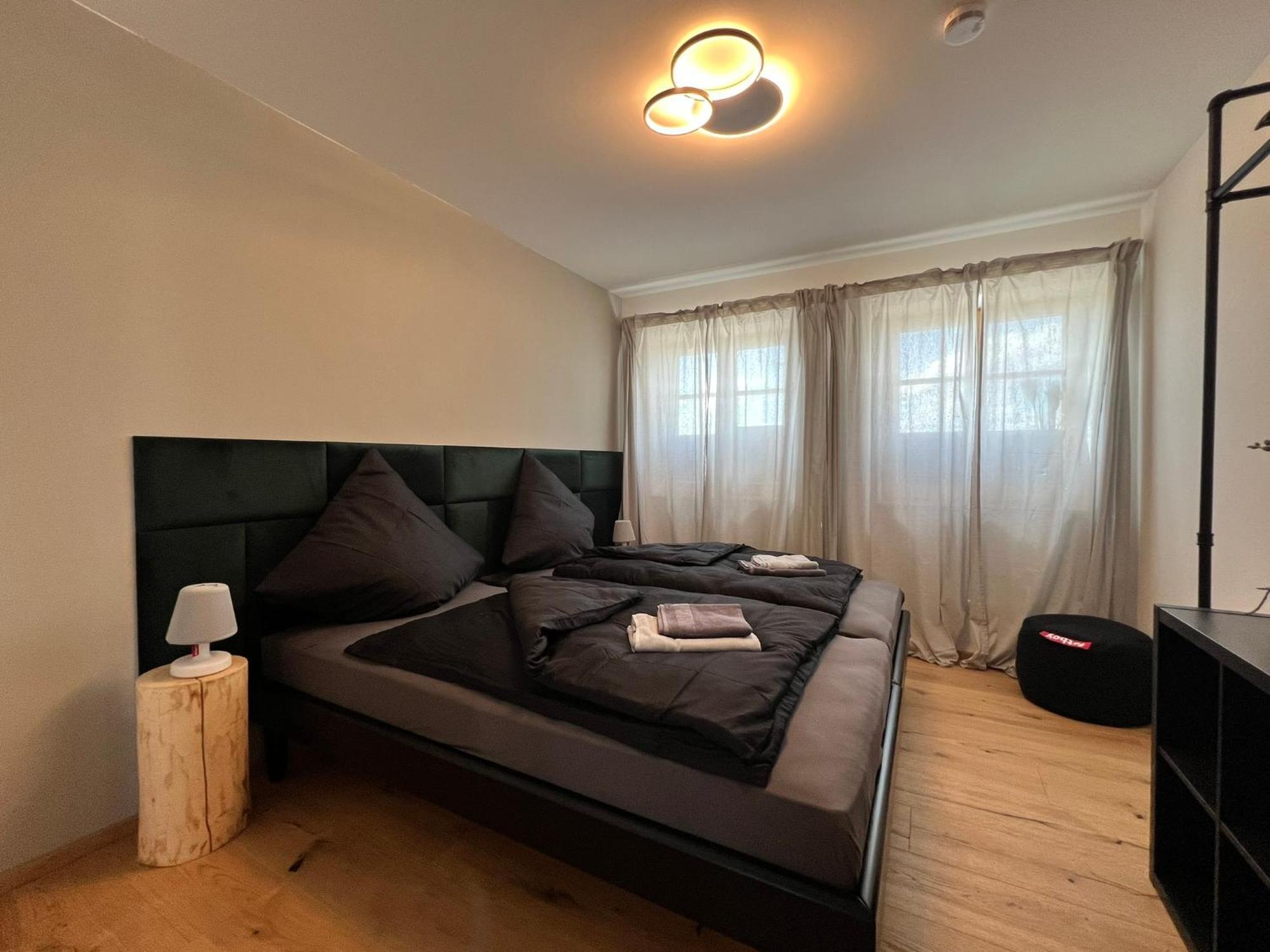 Stay Nice Apartments Dorfen Naehe Muenchen Jacuzzi Grillkota 75 Zoll Tv Екстериор снимка