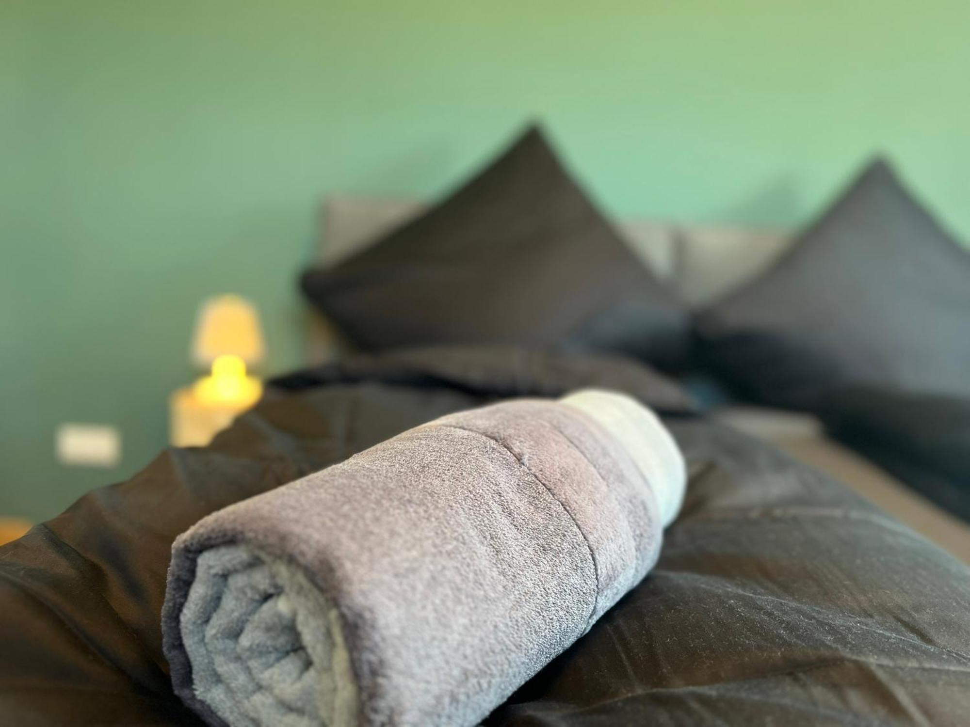 Stay Nice Apartments Dorfen Naehe Muenchen Jacuzzi Grillkota 75 Zoll Tv Екстериор снимка