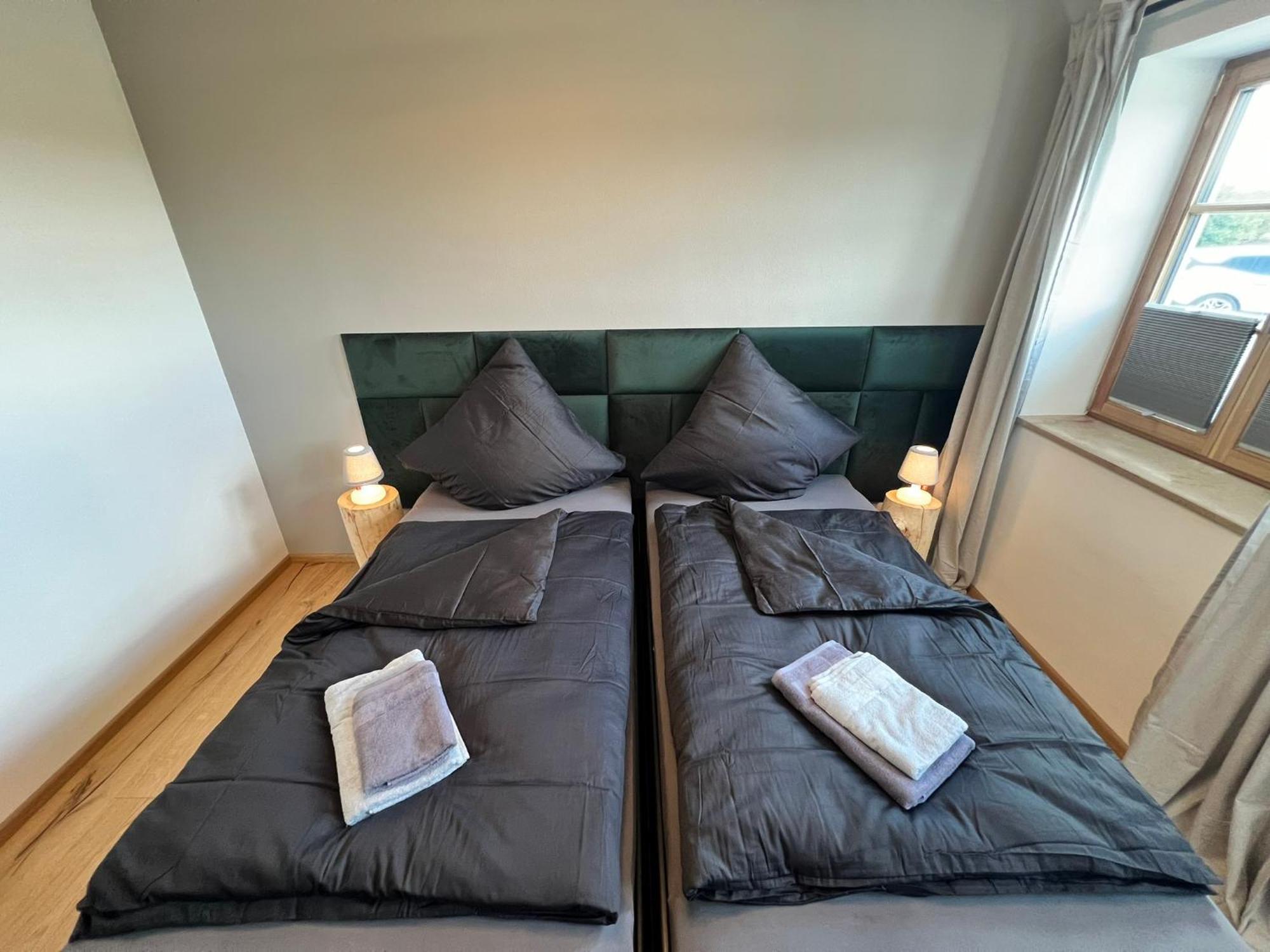 Stay Nice Apartments Dorfen Naehe Muenchen Jacuzzi Grillkota 75 Zoll Tv Екстериор снимка