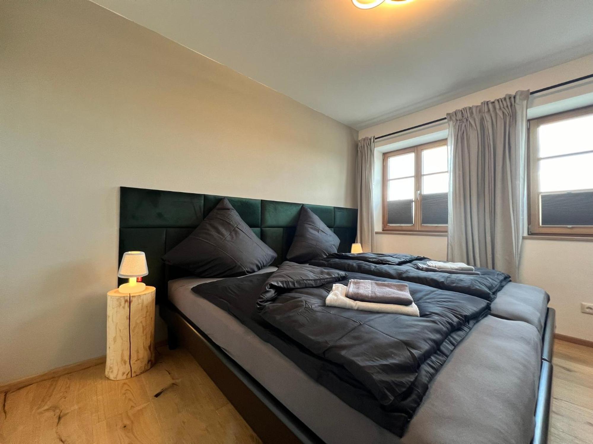 Stay Nice Apartments Dorfen Naehe Muenchen Jacuzzi Grillkota 75 Zoll Tv Екстериор снимка